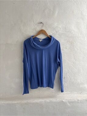 blue Gap thermal-knit top